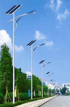 <b>5-12米太阳能路灯</b>