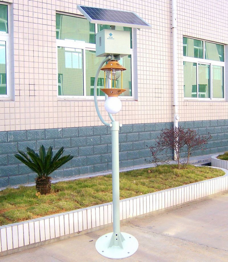 <b>太阳能杀虫灯</b>